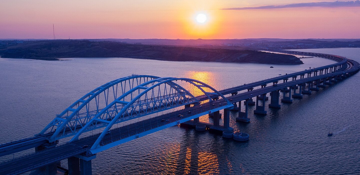 Арестович розповів про можливість удару по Кримському мосту (ВІДЕО)