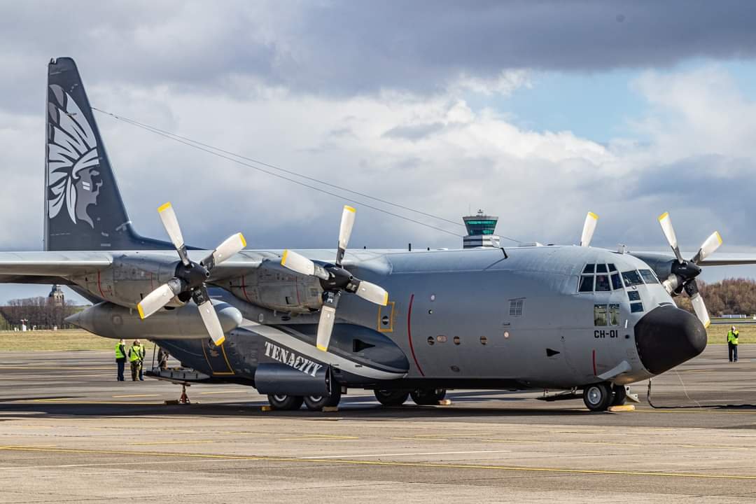 Канада перекидає транспортні літаки до Британії для доставки військової допомоги Україні