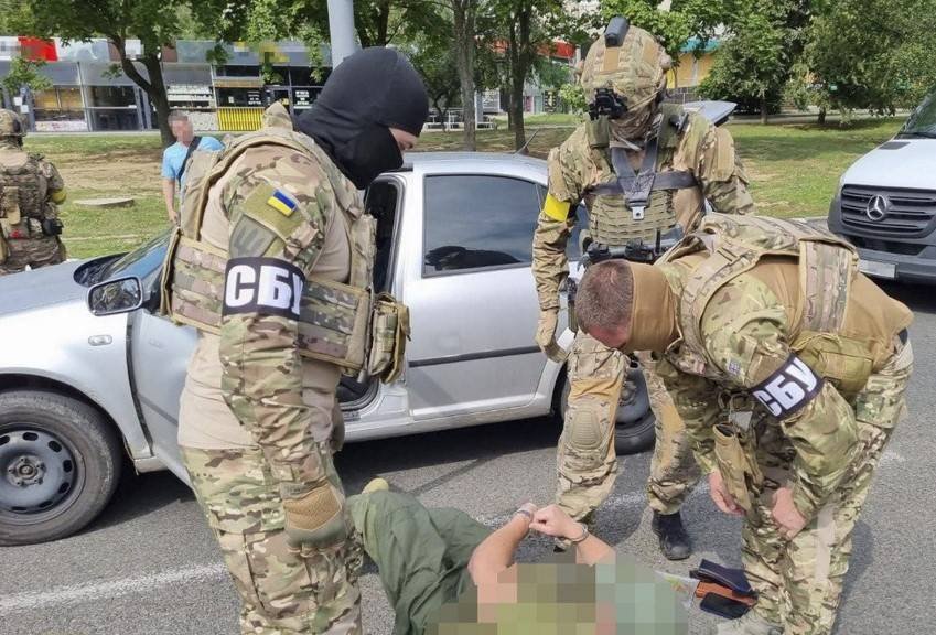 На Донеччині й Луганщині десятьом зрадникам повідомлено про підозру