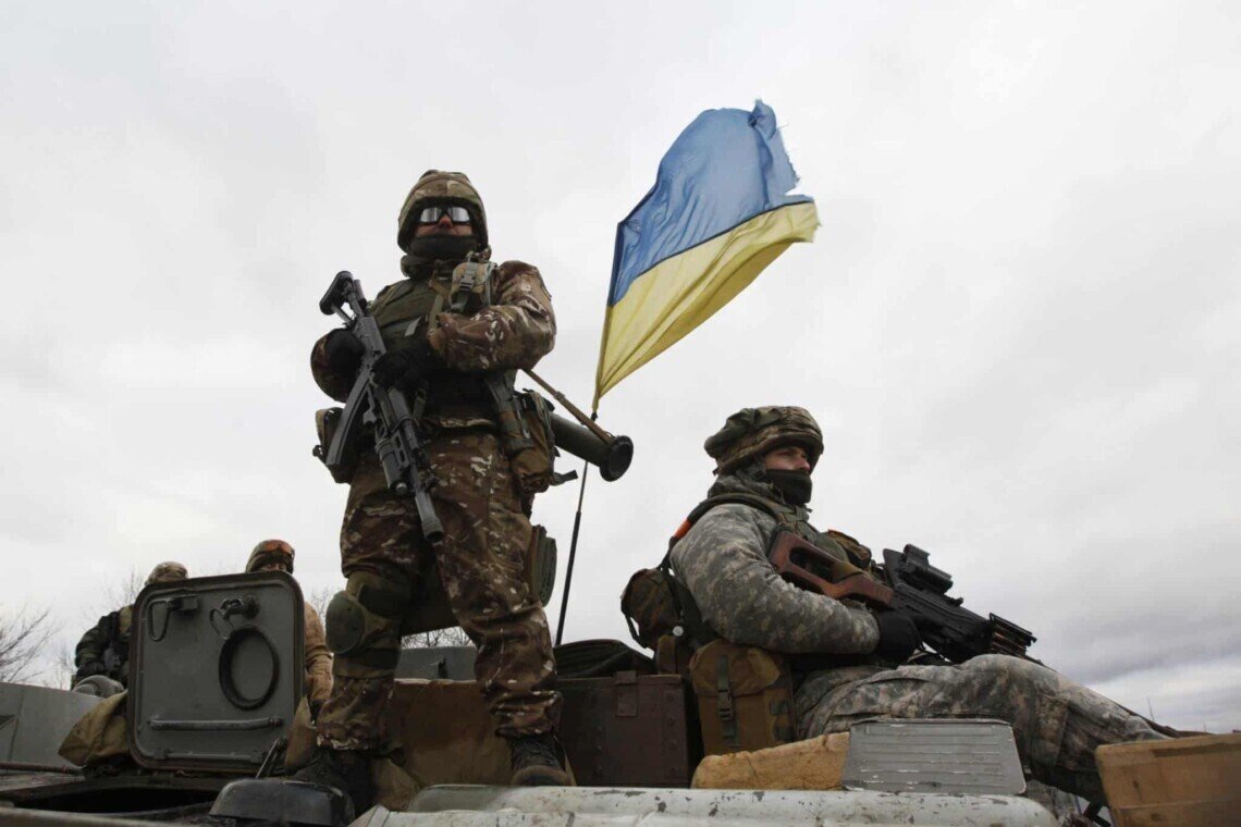 Мешканці Балаклії зі сльозами зустрічали українській військових, які зайшли у місто