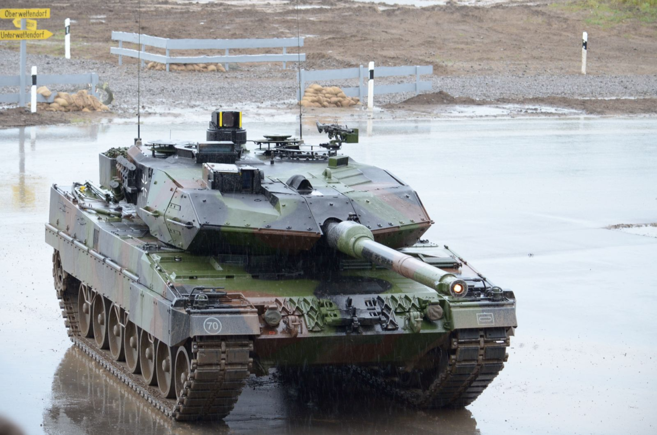 Німеччина надасть Україні танки, але на це потрібен час – Кулеба