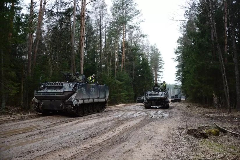 Литва передала в Україну вже півсотні БТР M113