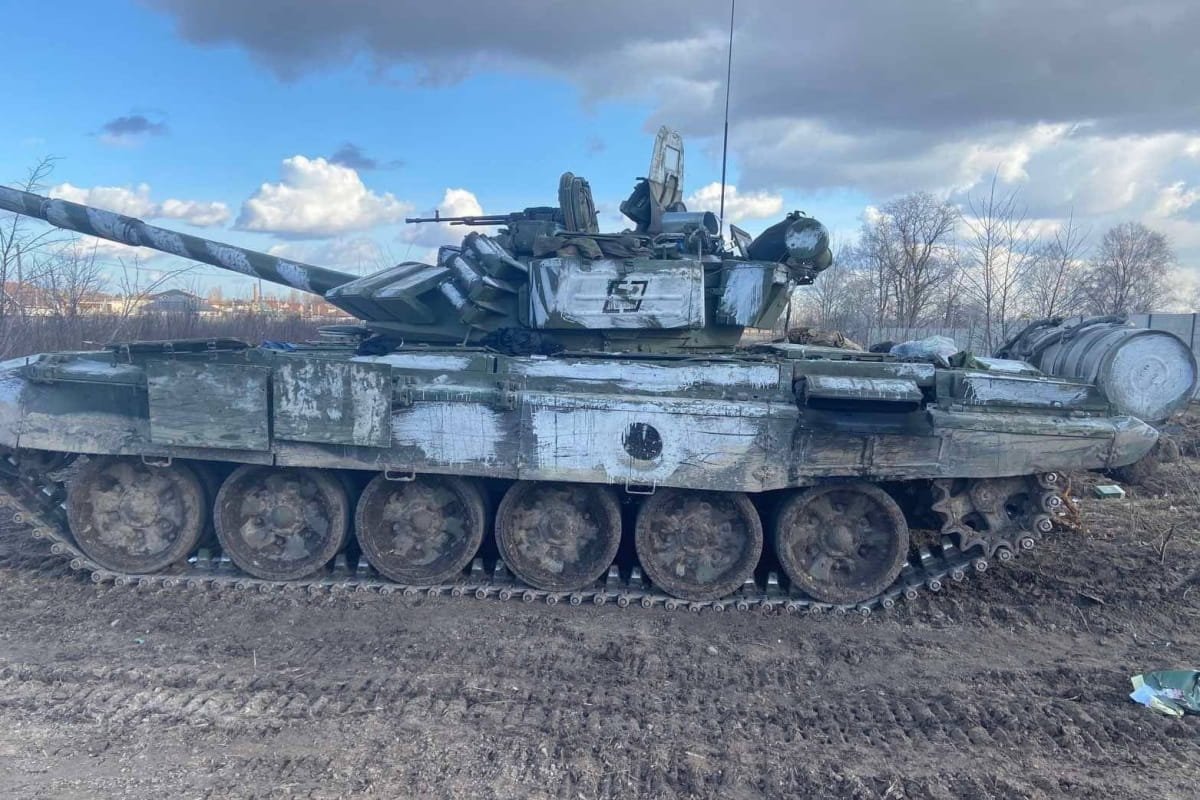 Українські війська знищили танк ворога одним пострілом - ВІДЕО