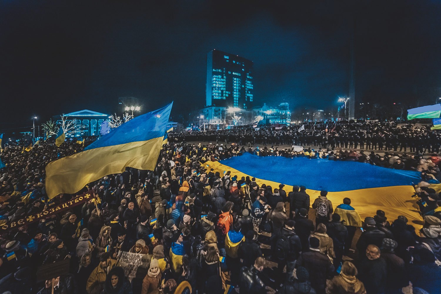 У Торонто мітингують в підтримку України - ВІДЕО