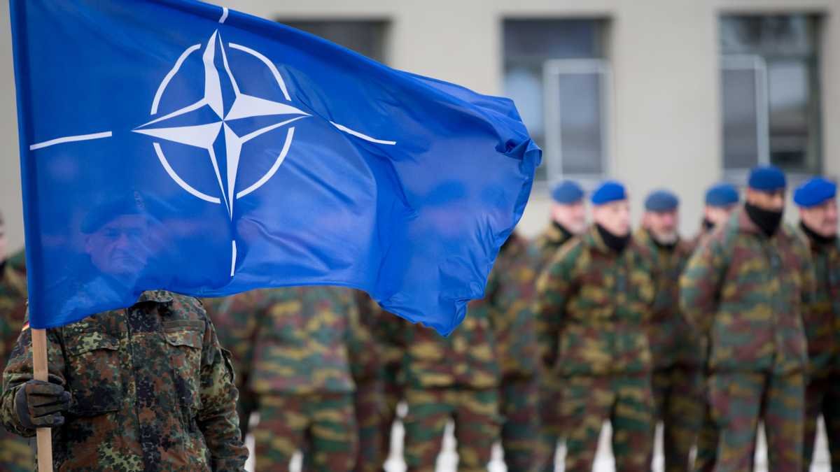 НАТО готує "фізичну відповідь" в разі застосування ядерної зброї зі сторони рф — Reuters