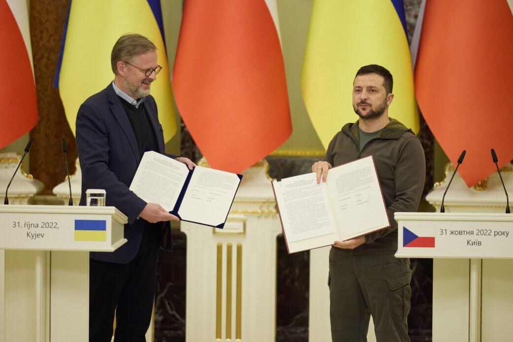 Чехія підписала декларацію про підтримку вступу України до НАТО
