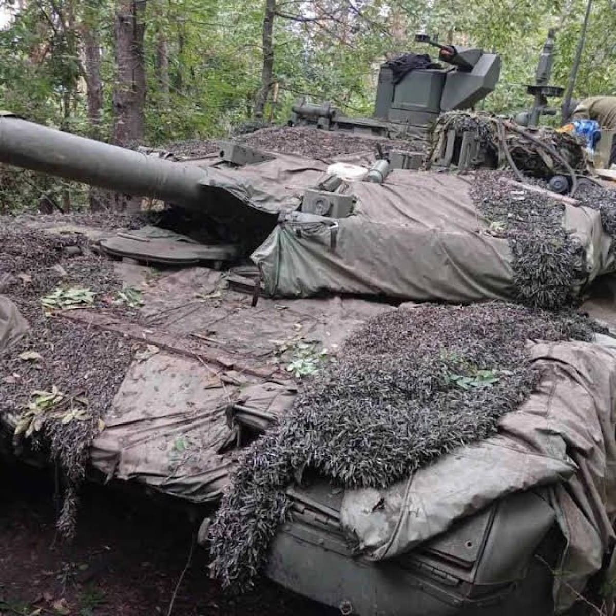 Бійці 28-ї ОМБр затрофеїли танк Т-90М «Прорив» на Херсонщині. ВІДЕО