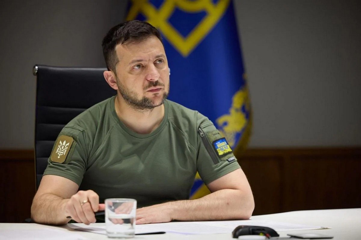 Зеленський заявив про підготовку додаткових рішень для збереження зв'язку в Україні