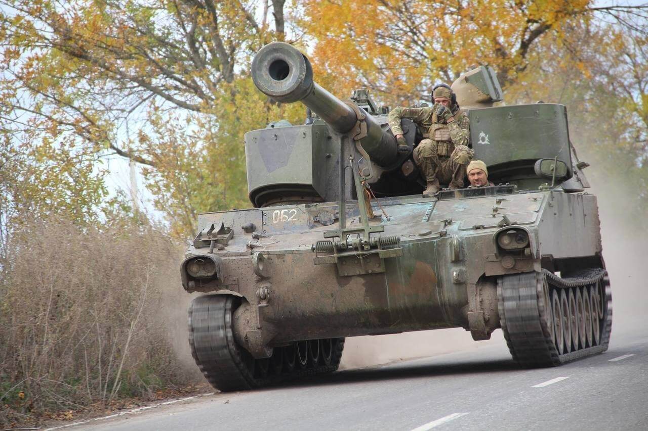 Україна отримає додаткову 155 мм артилерію та бронемашини
