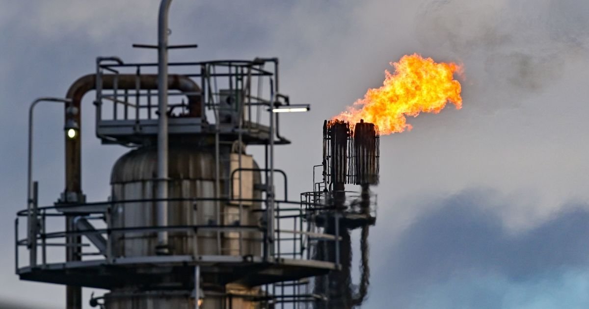 В уряді очікують, що нафтове ембарго знизить доходи Росії на 50%