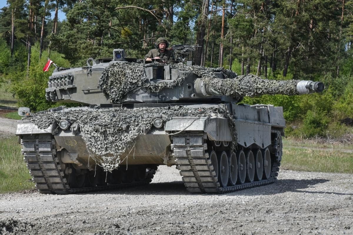 Лідер німецької опозиції вимагає від Шольца схвалити постачання танків Україні