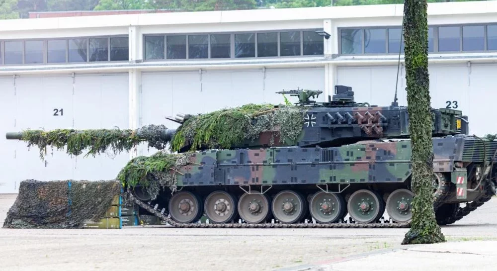 Опозиція в німецькому Бундестазі вимагає від Шольца надати Україні танки