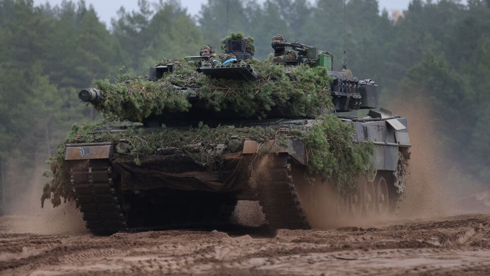 Бундестаг вимагає передати Україні танки Leopard