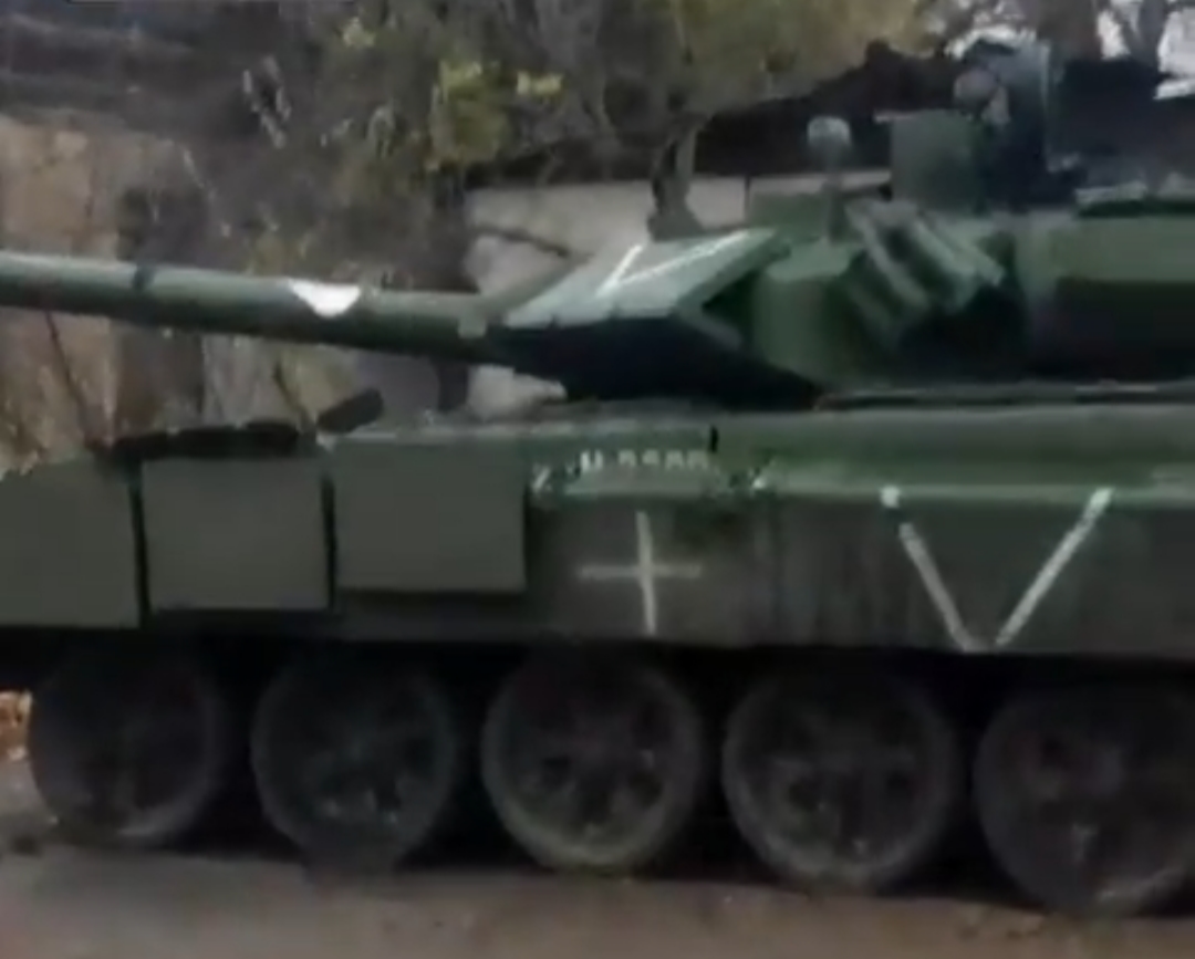 Українські захисники захопили російський Т-90С