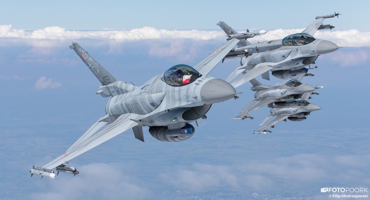 Україна має отримати винищувачі МіГ-29 і F-16 — екскомандувач НАТО