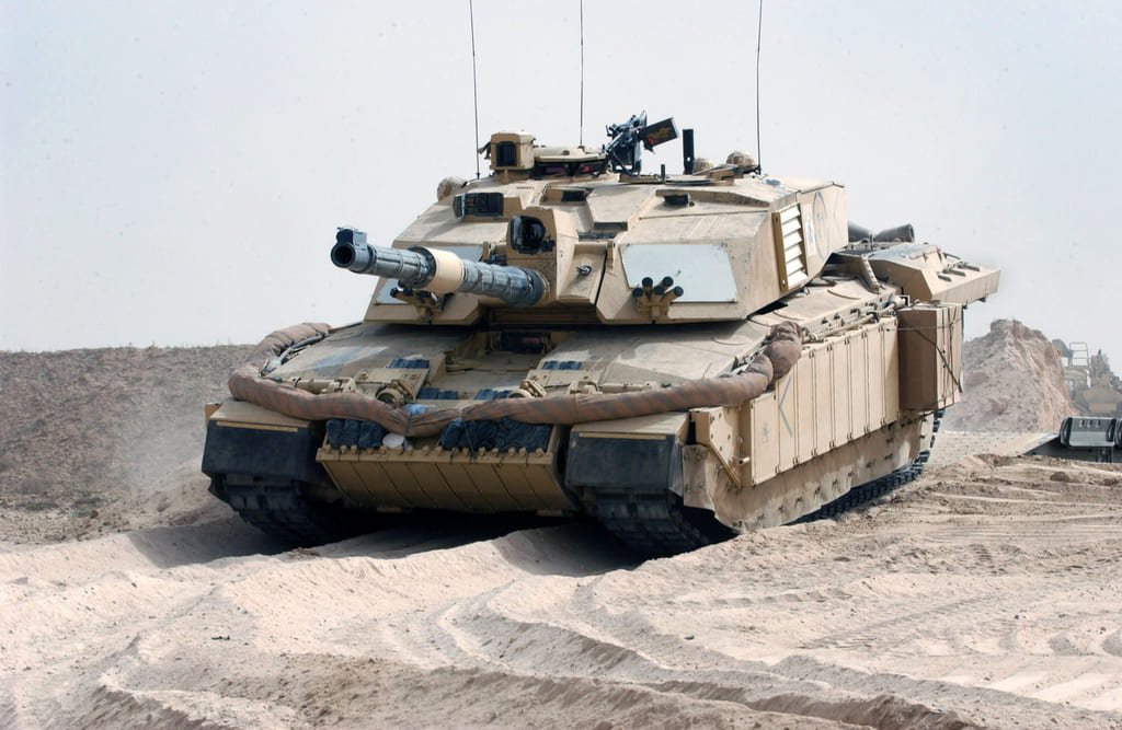 Україна отримає 12 танків Challenger 2 — офіційна заява