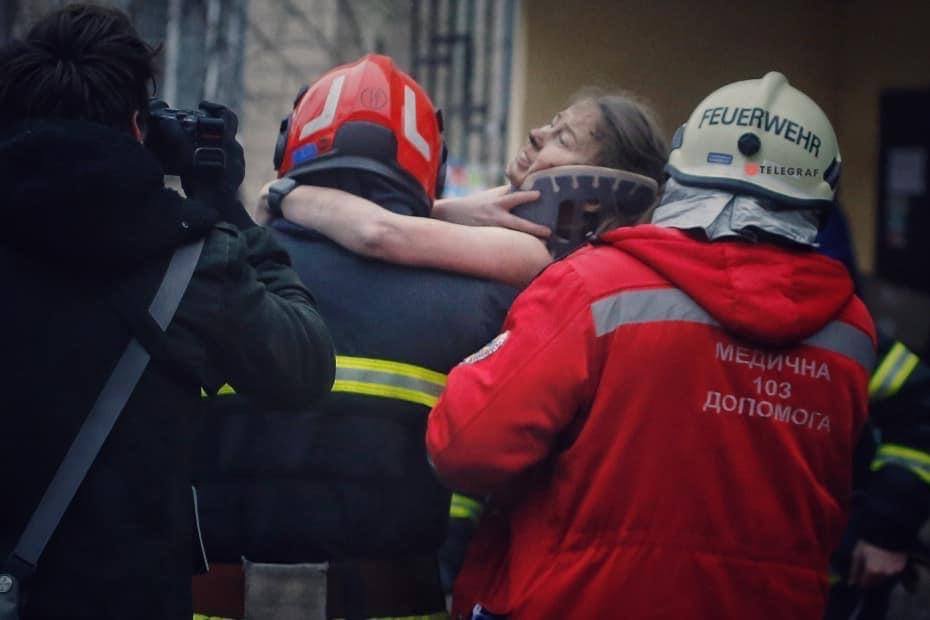 Рятувальна операція у Дніпрі триває: доля ще 43 людей невідома