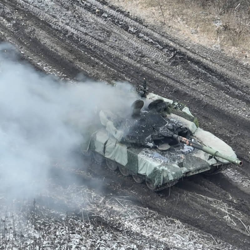 Бійці ЗСУ підбили черговий російський танк Т-90М. ВІДЕО