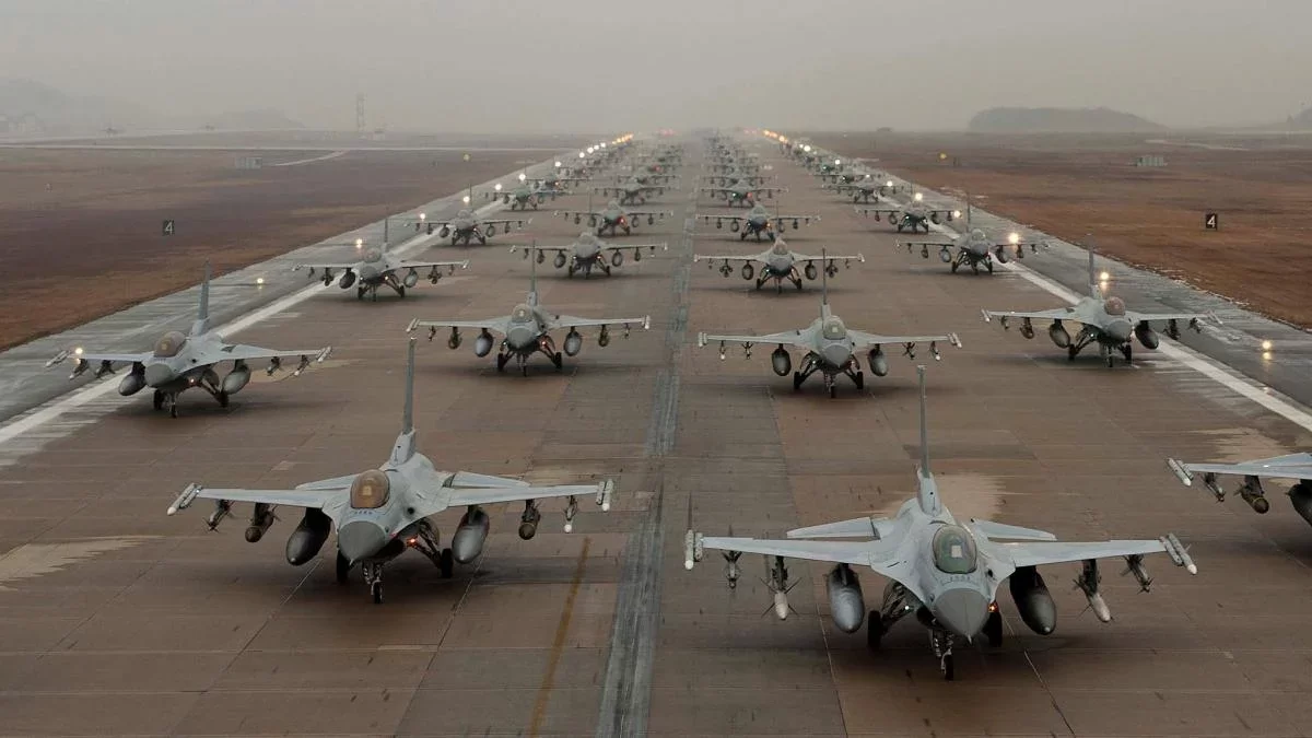 У Штатах обговорять можливість надання Україні винищувачів F-16