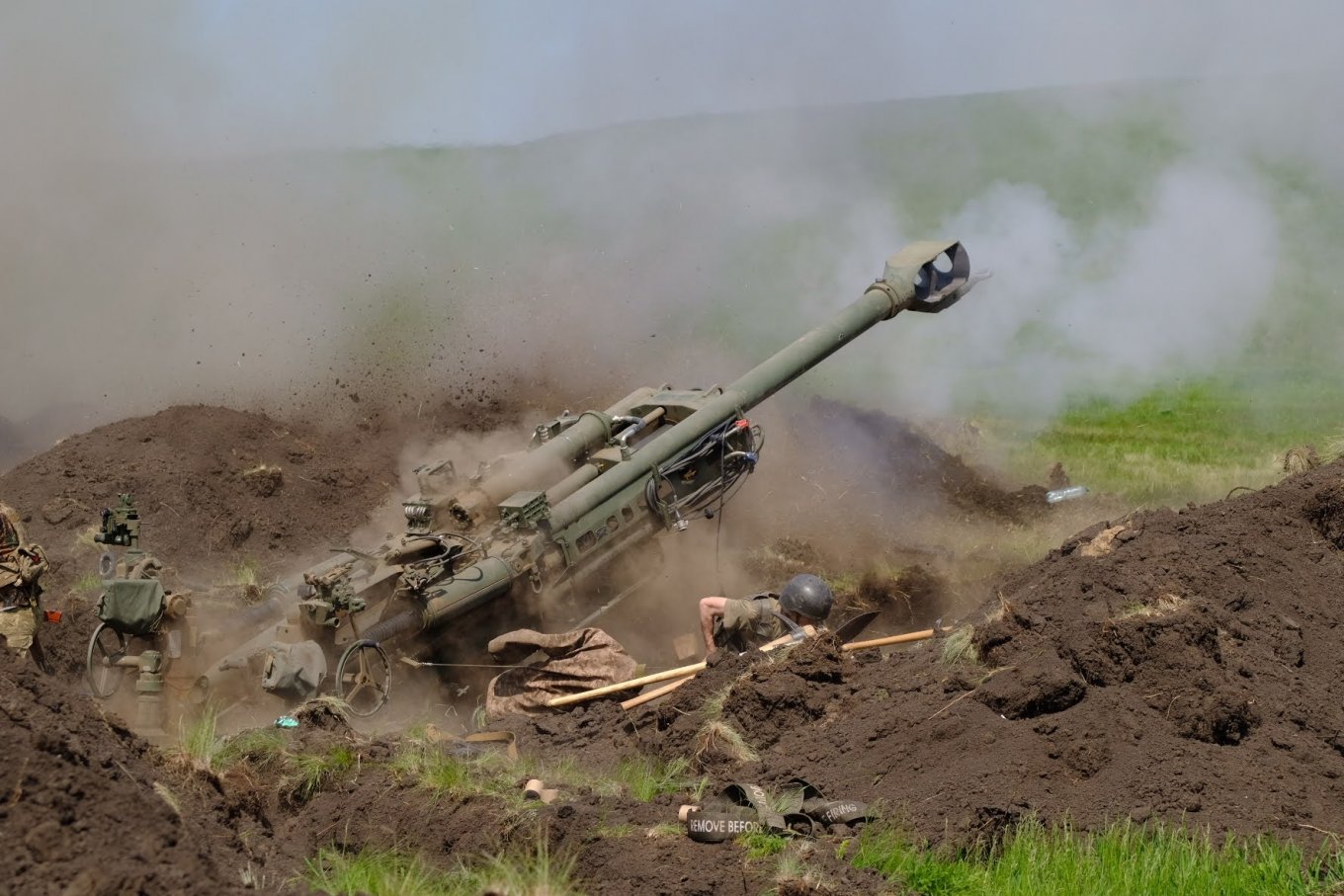 Українські артилеристи знищили групу «вагнерівців» у полі. ВІДЕО
