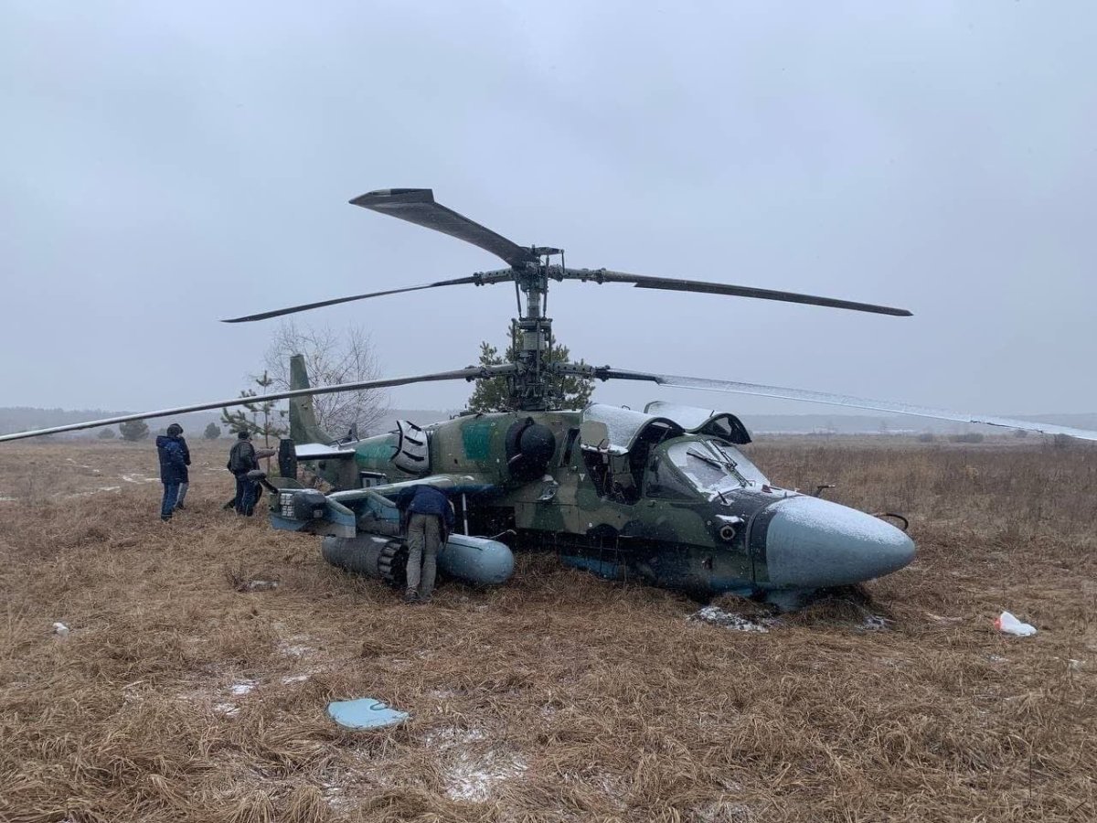 Українські війська збили російський вертоліт Ка-52 на сході