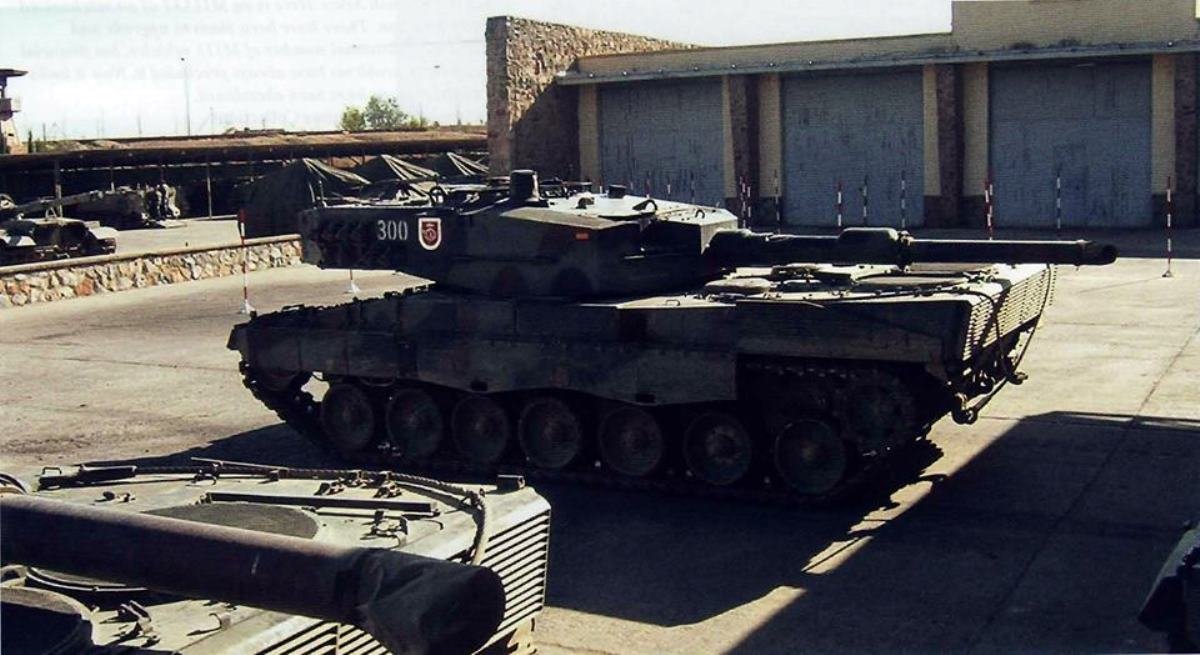 Іспанія почала відновлювати танки Leopard 2 для України