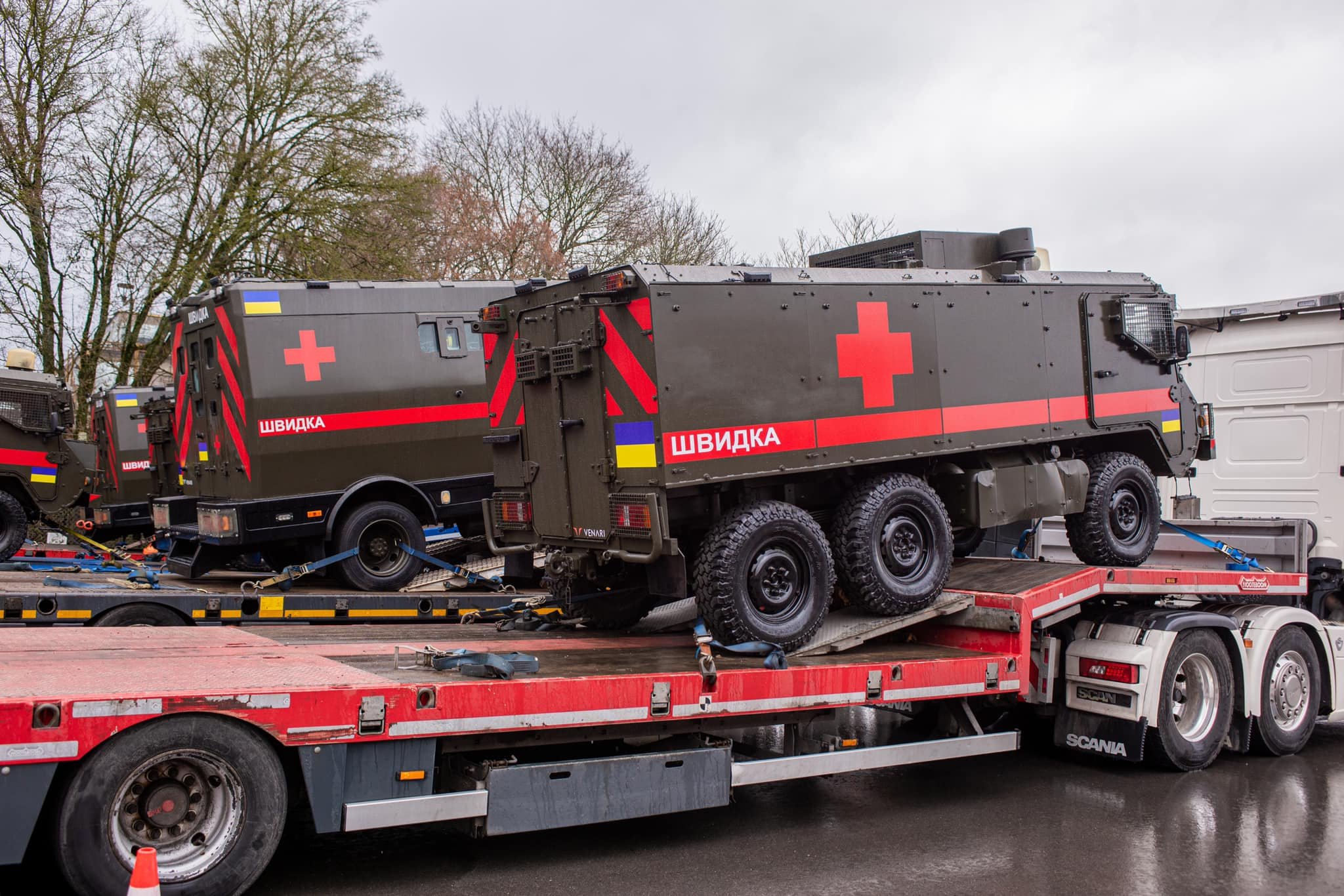 Люксембург передав Україні санітарні бронемашини