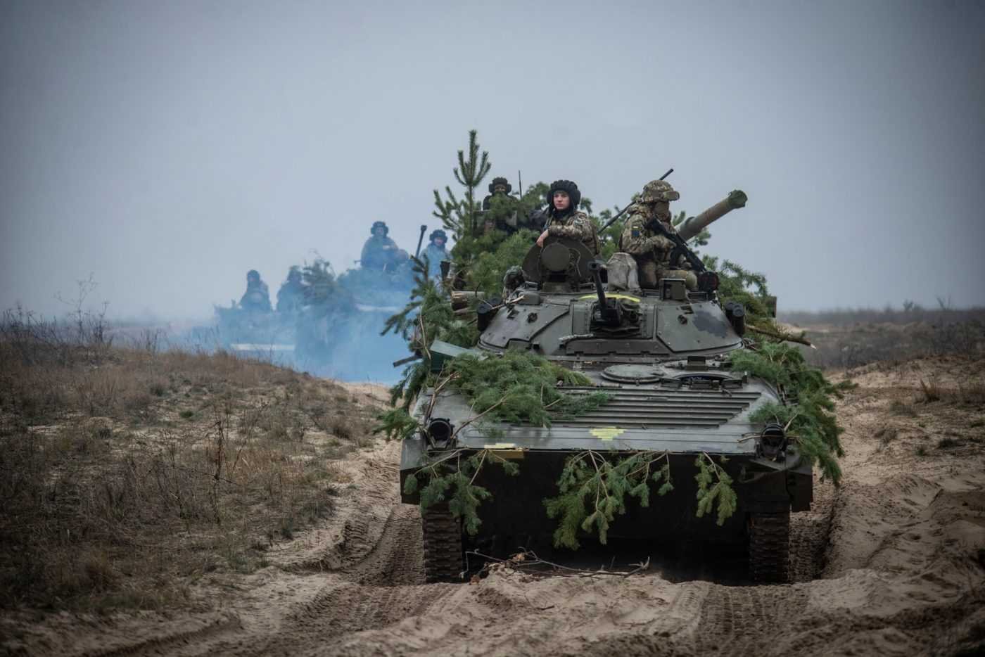 На Донеччині воїни ЗСУ відбили ворожі атаки поблизу чотирьох населених пунктів