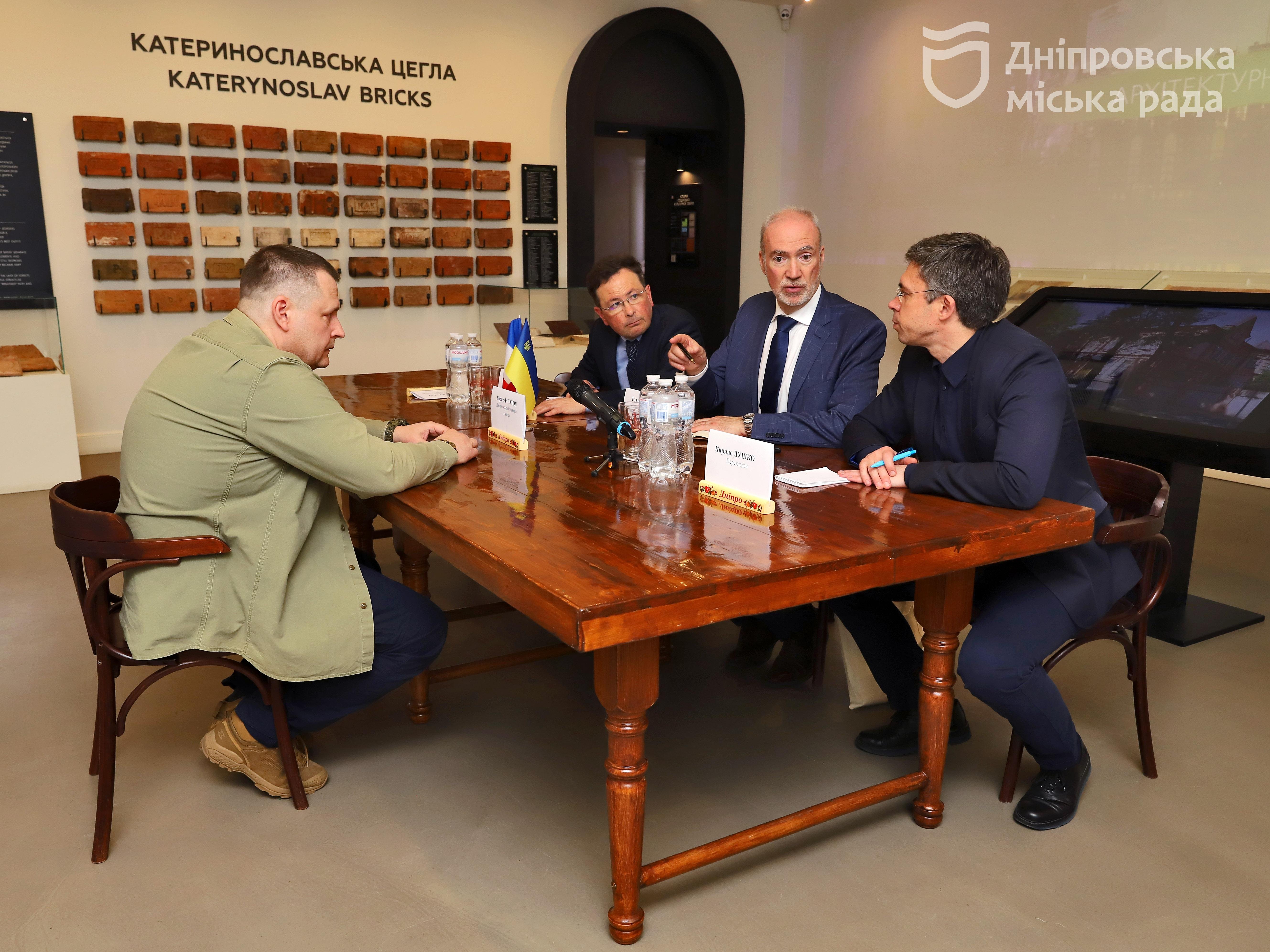 Мер Дніпра Борис Філатов обговорив з послом Франції в Україні перспективи співпраці та підтримки міста
